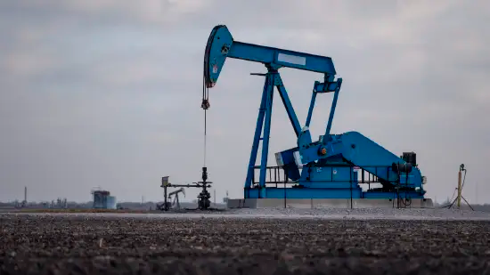 国际油价30日显著上涨 美原油收盘价近4年来首次突破100美元