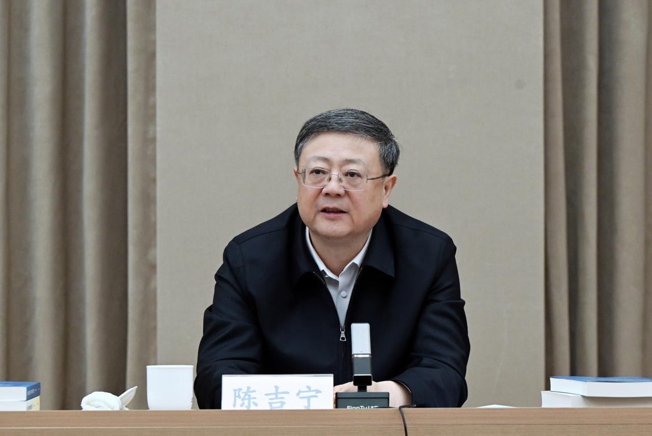 陈吉宁主持市委季度工作会议