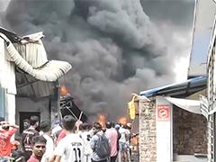 孟加拉国首都近郊打火机厂发生严重火灾 致六人死亡