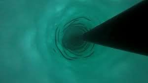 3413米 我国突破极地冰层热水钻探纪录