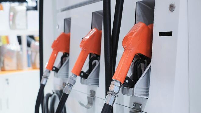 国内汽柴油价格上调 国家继续对油价采取调控措施