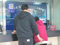 借"打理保单"之名 保险业务员4年套走老人60余万元