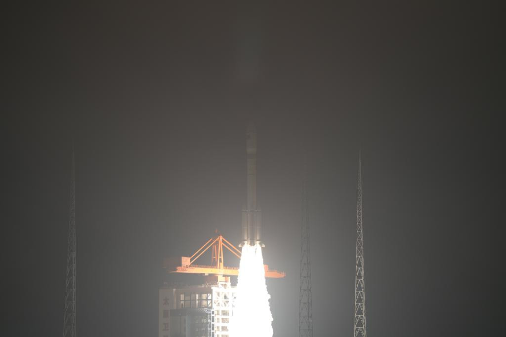 我国成功发射卫星互联网低轨21组卫星