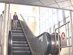 香港港岛多区电压骤降 消防接获多宗被困电梯求助