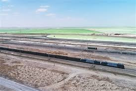 截至2026年4月13日 青藏铁路进出藏货物累计突破1亿吨