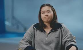 公安机关通报全红婵遭网暴案 徐某在"饭圈"微信群恶意拉踩引战被拘留