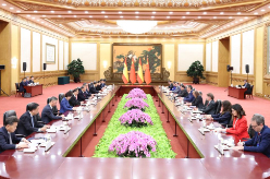 李强同西班牙首相会谈