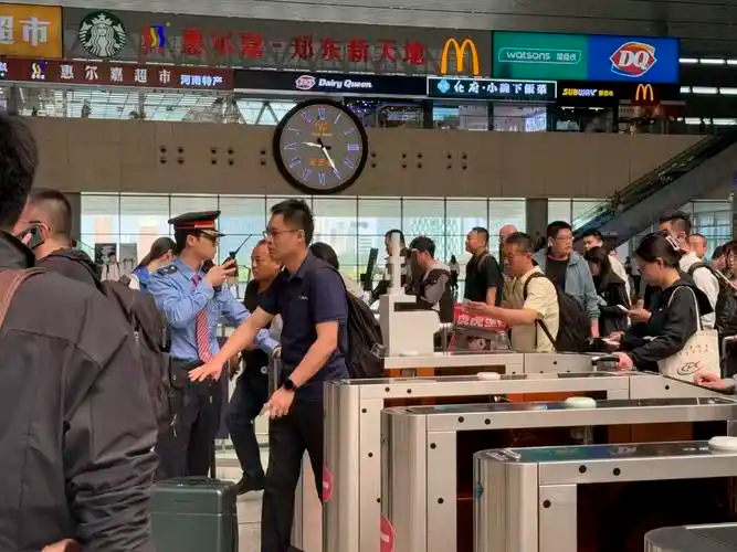 铁路"五一"假期运输启动售票
