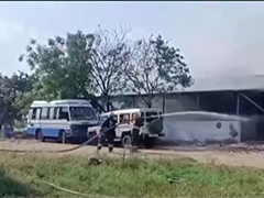 印度一烟花工厂爆炸 至少20人死亡