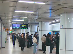 韩国油费贵导致驾车族改乘地铁和公交车