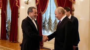 俄罗斯总统普京会见伊朗外长阿拉格齐