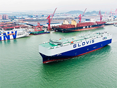 全球首艘万车级双燃料汽车运输船交付