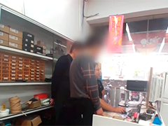 上海针对电动自行车非法改装 交管部门加大执法力度