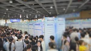 人力资源社会保障部 今年一季度全国城镇新增就业299万人