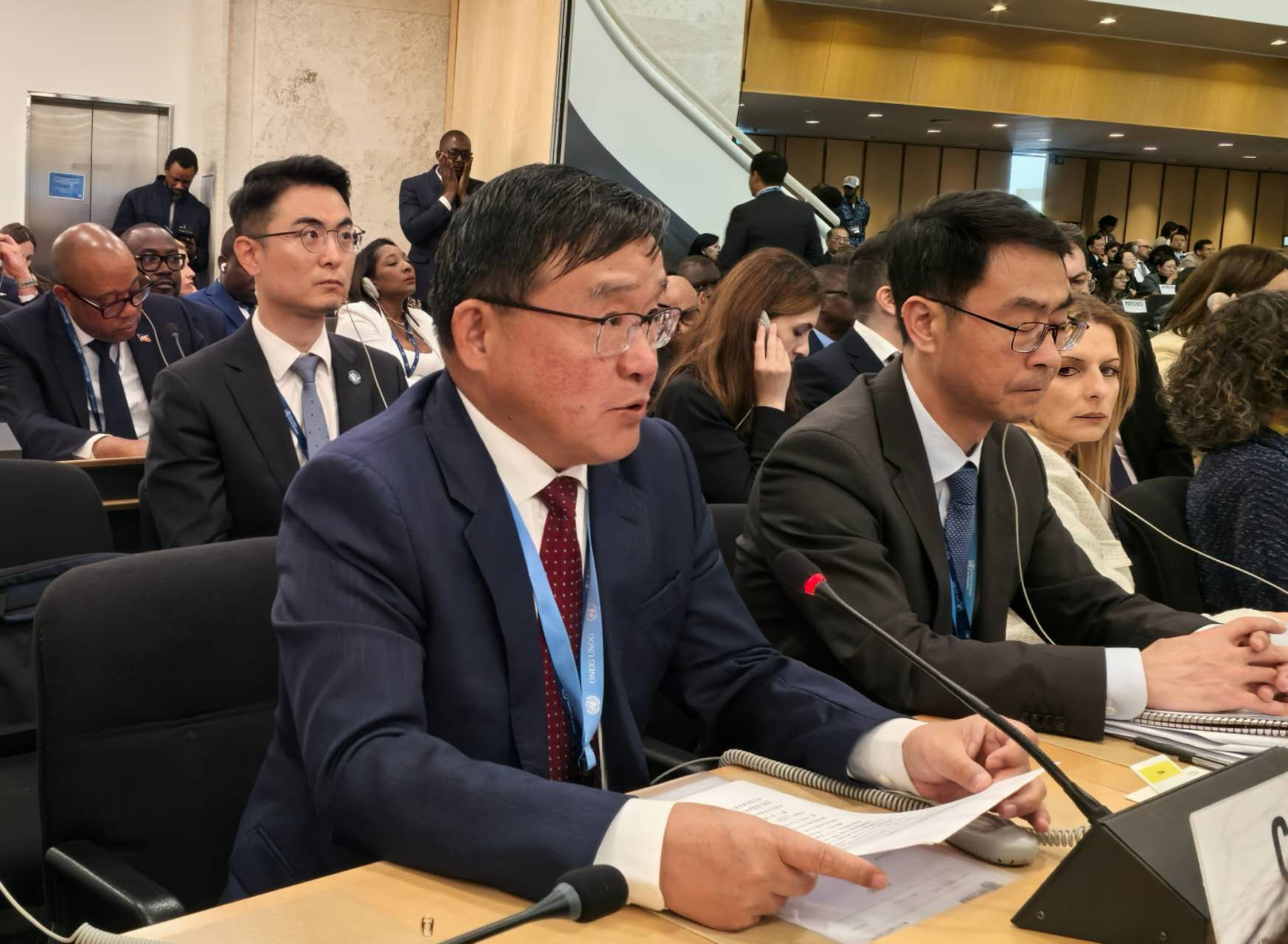 中国常驻联合国日内瓦办事处和瑞士其他国际组织代表表示 在世卫炒作涉台问题 不得人心没有出路