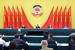 王沪宁主持召开全国政协主席会议