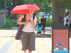 香港酷热天气警告生效 局地气温超37°C