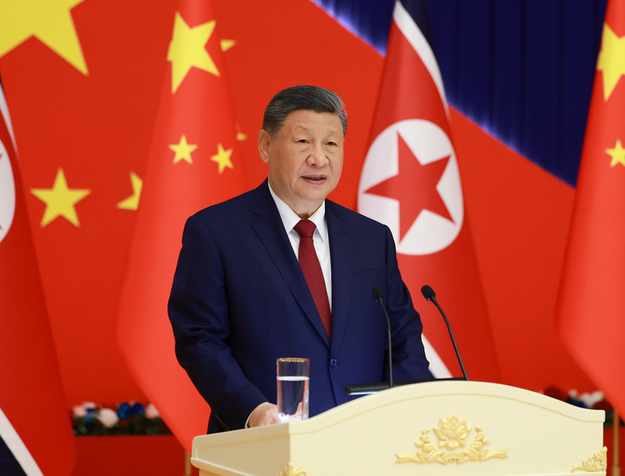 习近平出席金正恩举行的欢迎宴会