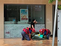 广西贵港 持续强降雨天气致部分路段被淹