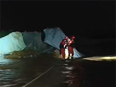 山西灵丘短时强降雨致4人被困 消防紧急救援