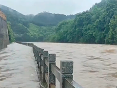 广西河池调整发布洪水蓝色预警 城区河段水位较洪峰水位有比较明显下降