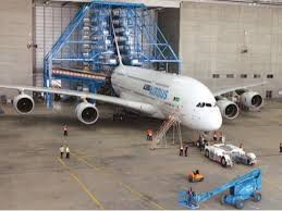 机翼现裂纹 空客检查16架A380客机
