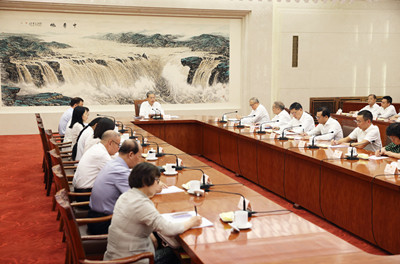 赵乐际同全国人大常委会会议列席代表座谈