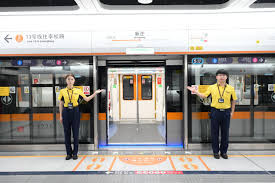 广东深圳 赋能深港联通 13号线二期北延段开通