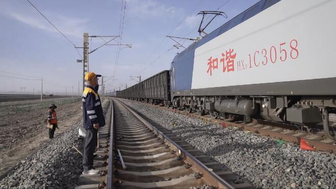 今年前5个月 西藏口岸监管进出口货运量突破10万吨
