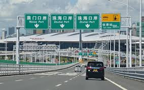 经港珠澳大桥珠海公路口岸 "港车北上"累计通行超520万辆次