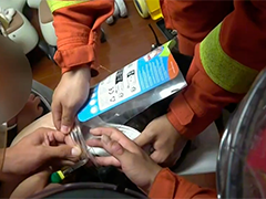 孩童暑期居家接连遇险 佘山消防多次紧急施救
