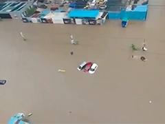 印度孟买连日暴雨已致多人死亡