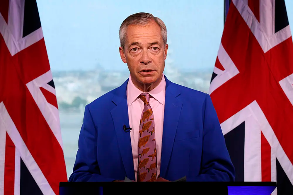 英国改革党党首因丑闻辞去议员职务