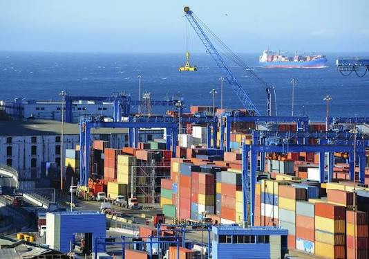 今年上半年我国货物贸易进出口同比增长16.9%
