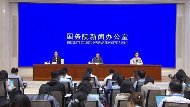 中国经济半年报 上半年服务业增加值同比增长5.2%