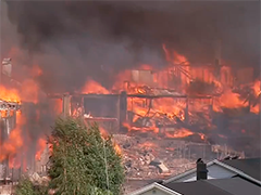 挪威德拉门遭遇百年来最大火灾 逾百栋房屋被烧毁
