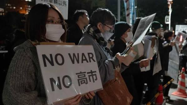 日本民众集会反对高市政权修宪扩军等危险动向