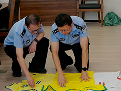 上海警方捣毁直播售卖假冒品牌球衣团伙 涉案金额500余万元