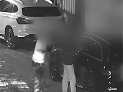 上海浦东警方连破两起车内盗窃案