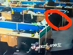 被指"摸鱼"突遭解雇 公司被判违法赔偿