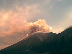 危地马拉富埃戈火山剧烈喷发 数千人紧急疏散