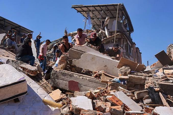 哥伦比亚发生强烈地震 地震已造成至少77人遇难
