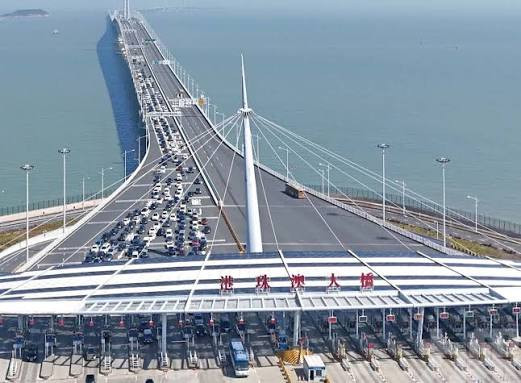 港珠澳大桥珠海公路口岸 进出境车辆累计突破2500万辆次