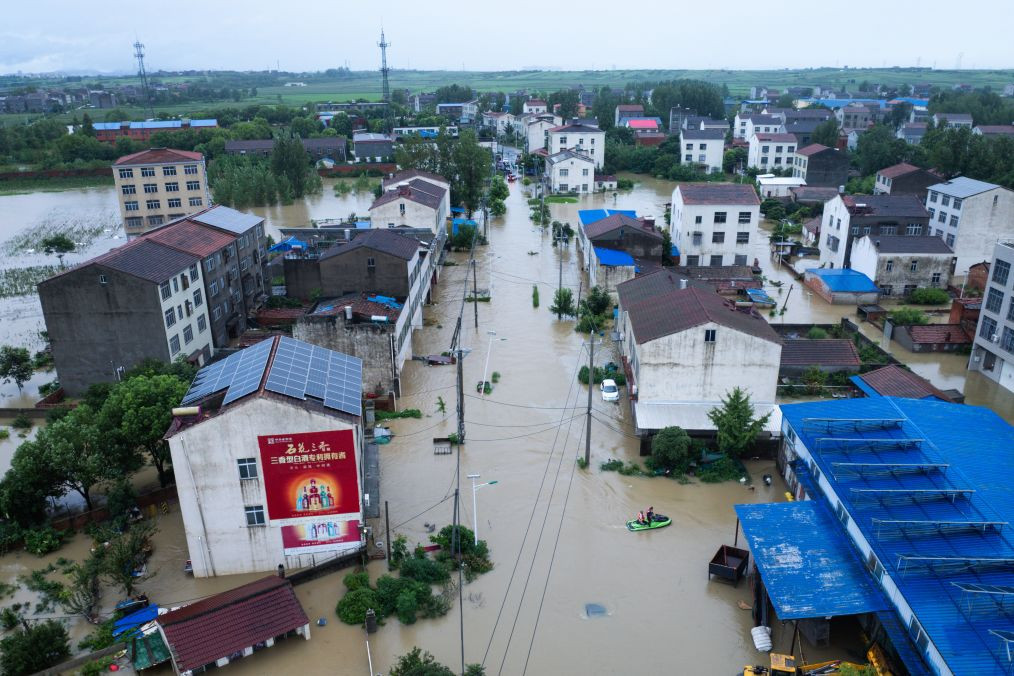 各地各部门积极应对强降雨天气