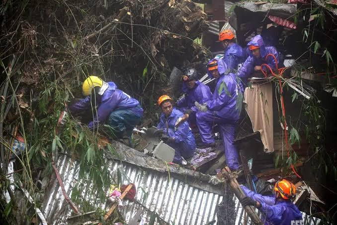 菲律宾极端降雨天气已致23人遇难
