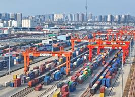 今年1至7月份 国家铁路发送货物23.5亿吨