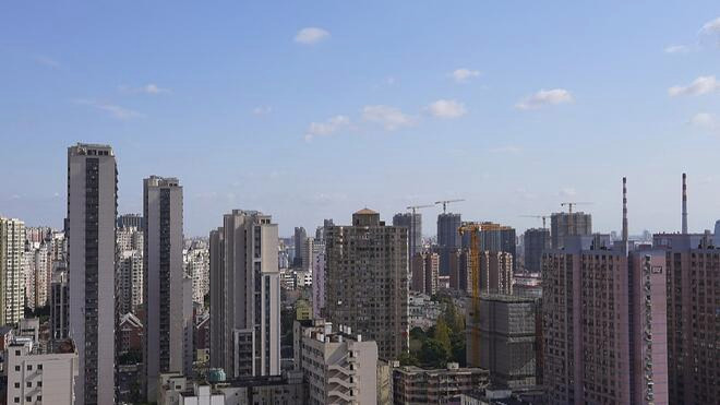 上海"沪八条"施行 改善型住房销售火热