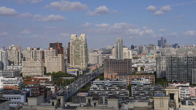 上海"沪八条"施行 二手房市场挂牌量增加 置换需求增加