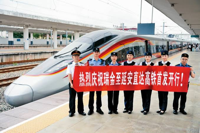 瑞金至延安直达高铁首发 两大红色城市实现高铁直达