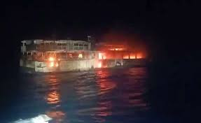 菲律宾客轮起火事故已致5人死亡87人失联